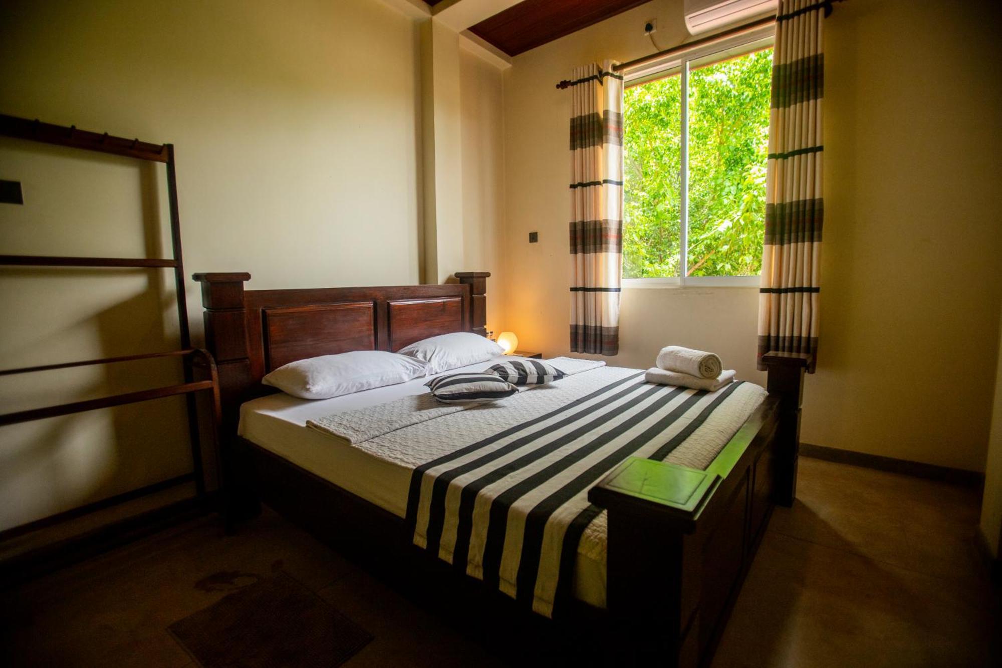 Evergreen Hotel Дамбула Екстериор снимка